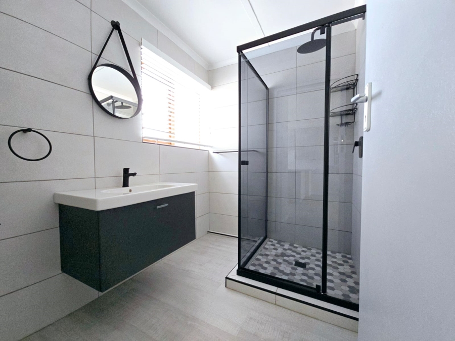 2 Bedroom Property for Sale in Paradise Beach Eastern Cape